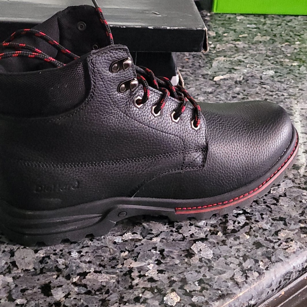 Boots - Picture 3 of 3